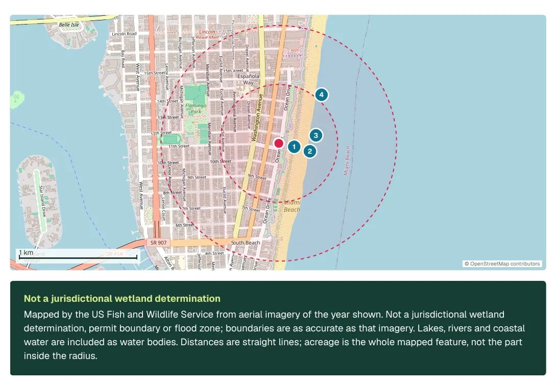 A map of mapped wetland features around the report point with 500 metre and 1 kilometre rings and numbered markers, and a note titled not a jurisdictional wetland determination.